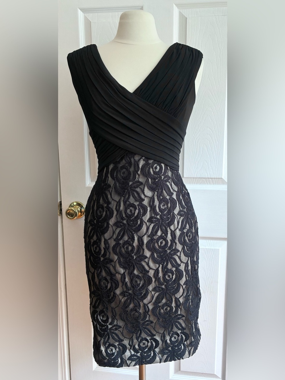 Adrianna Papell Fitted Lace Bottom Cocktail Dress